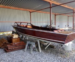 Repairs & re-varnishing of a 7m classic runabout